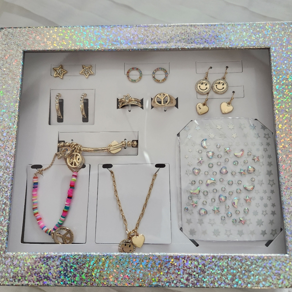 Jewlery Gift Set 12-pc Holographic Advent Calendar